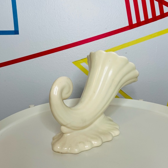 Seashell Vase - Picture 4 of 6